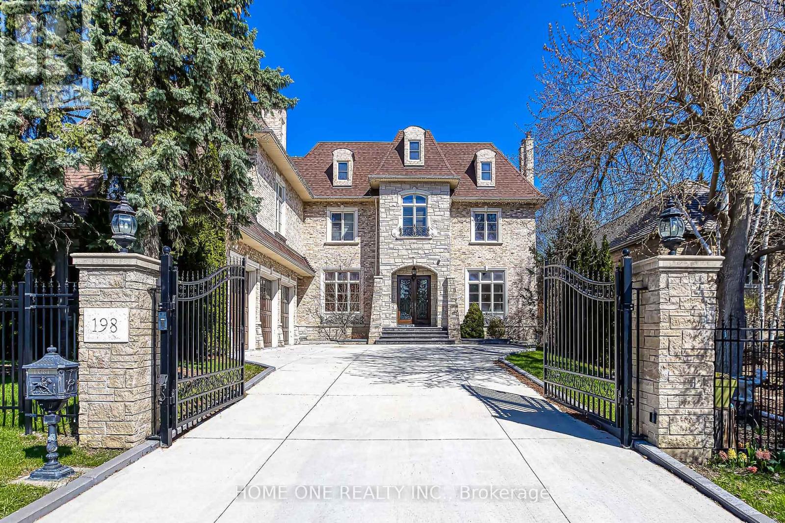 198 MAY AVENUE, Richmond Hill, Ontario