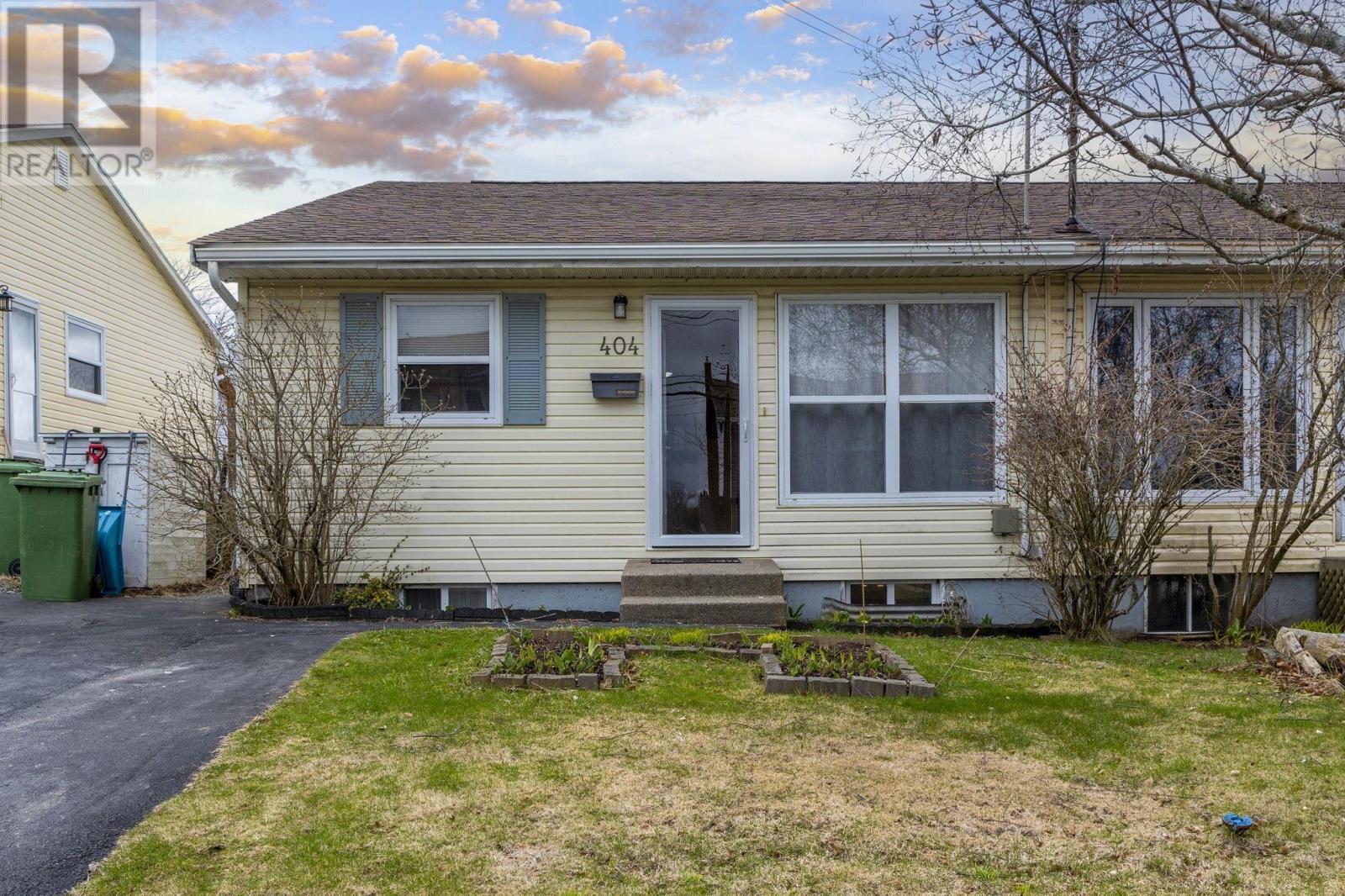 404 Poplar Drive, Dartmouth, Nova Scotia  B2W 4L1 - Photo 2 - 202608781