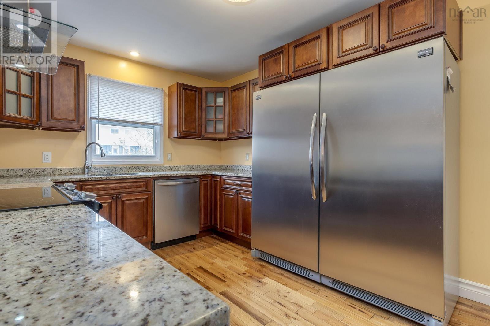 404 Poplar Drive, Dartmouth, Nova Scotia  B2W 4L1 - Photo 7 - 202608781