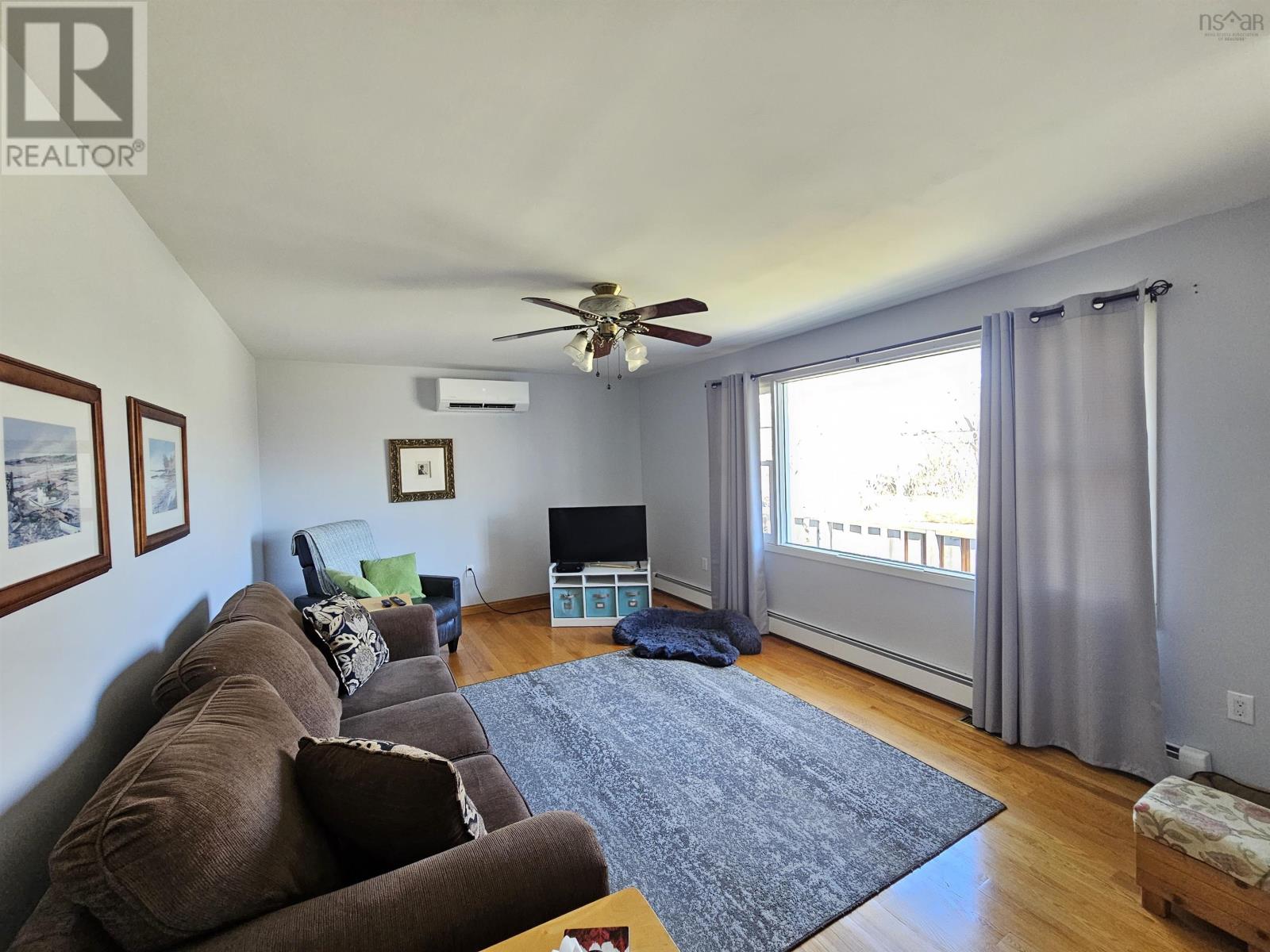 14 Edina Street, Glace Bay, Nova Scotia  B1A 1G7 - Photo 8 - 202608764