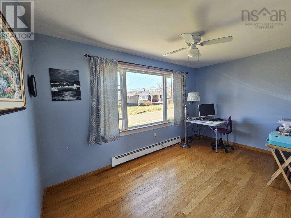 14 Edina Street, Glace Bay, Nova Scotia  B1A 1G7 - Photo 10 - 202608764