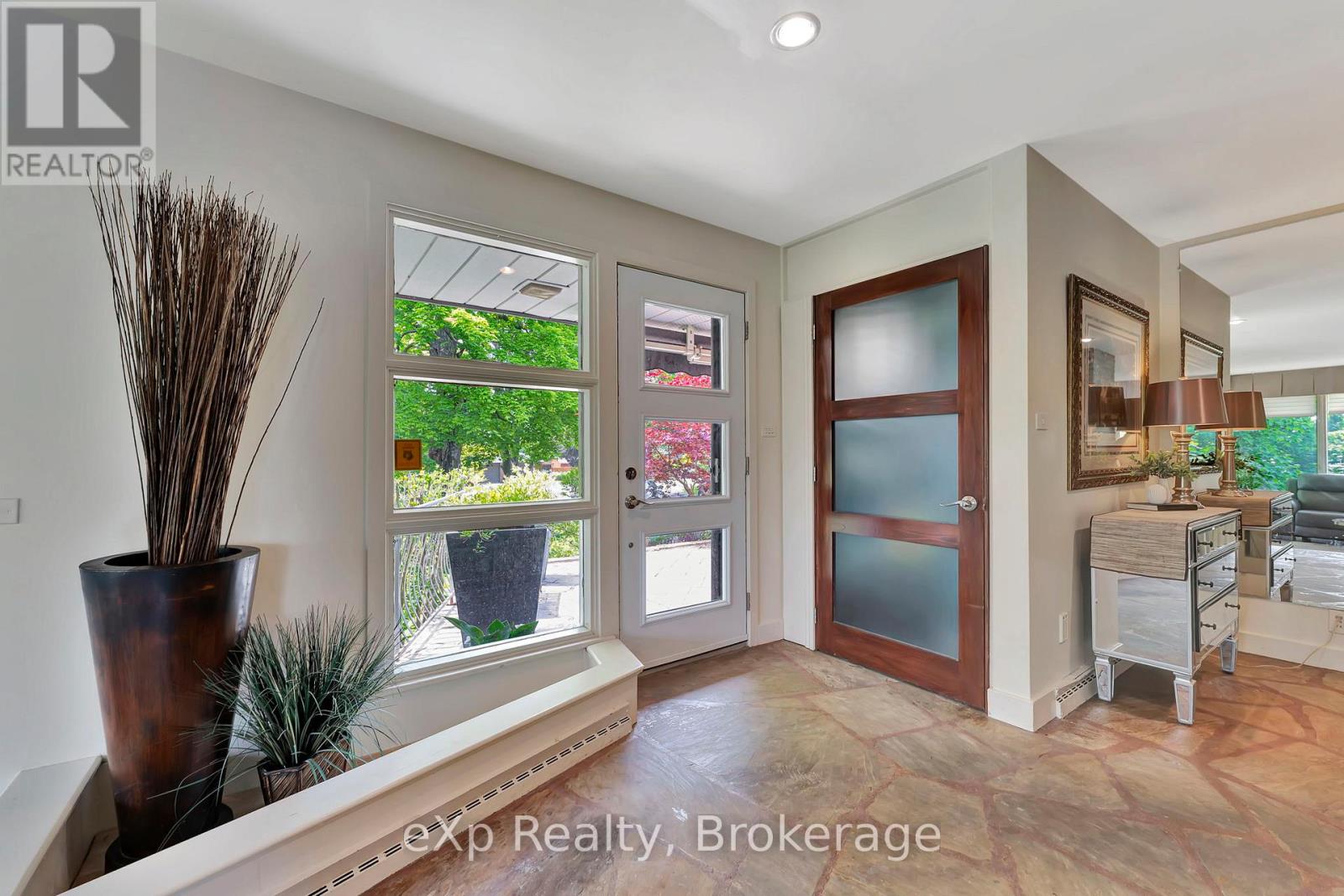 5 Orchard Crescent, Guelph, Ontario  N1E 1W9 - Photo 11 - X12985990