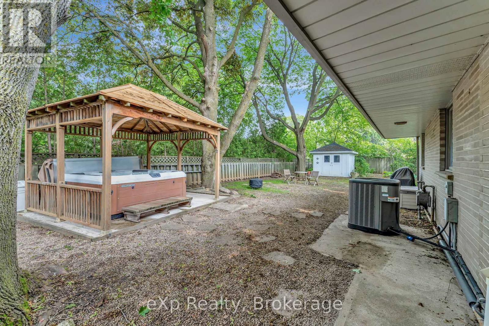 5 Orchard Crescent, Guelph, Ontario  N1E 1W9 - Photo 7 - X12985990