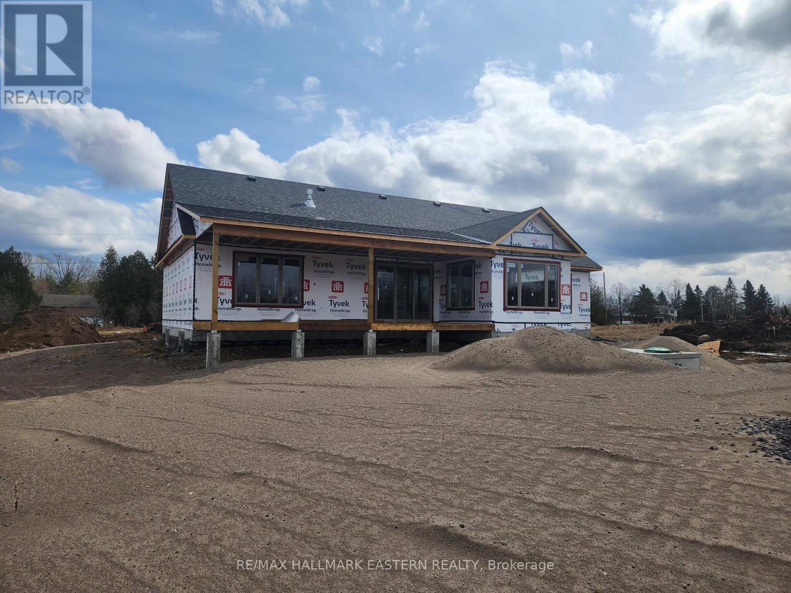 44 Almeara Drive, Otonabee-South Monaghan, Ontario  K9J 6Y3 - Photo 13 - X12982500