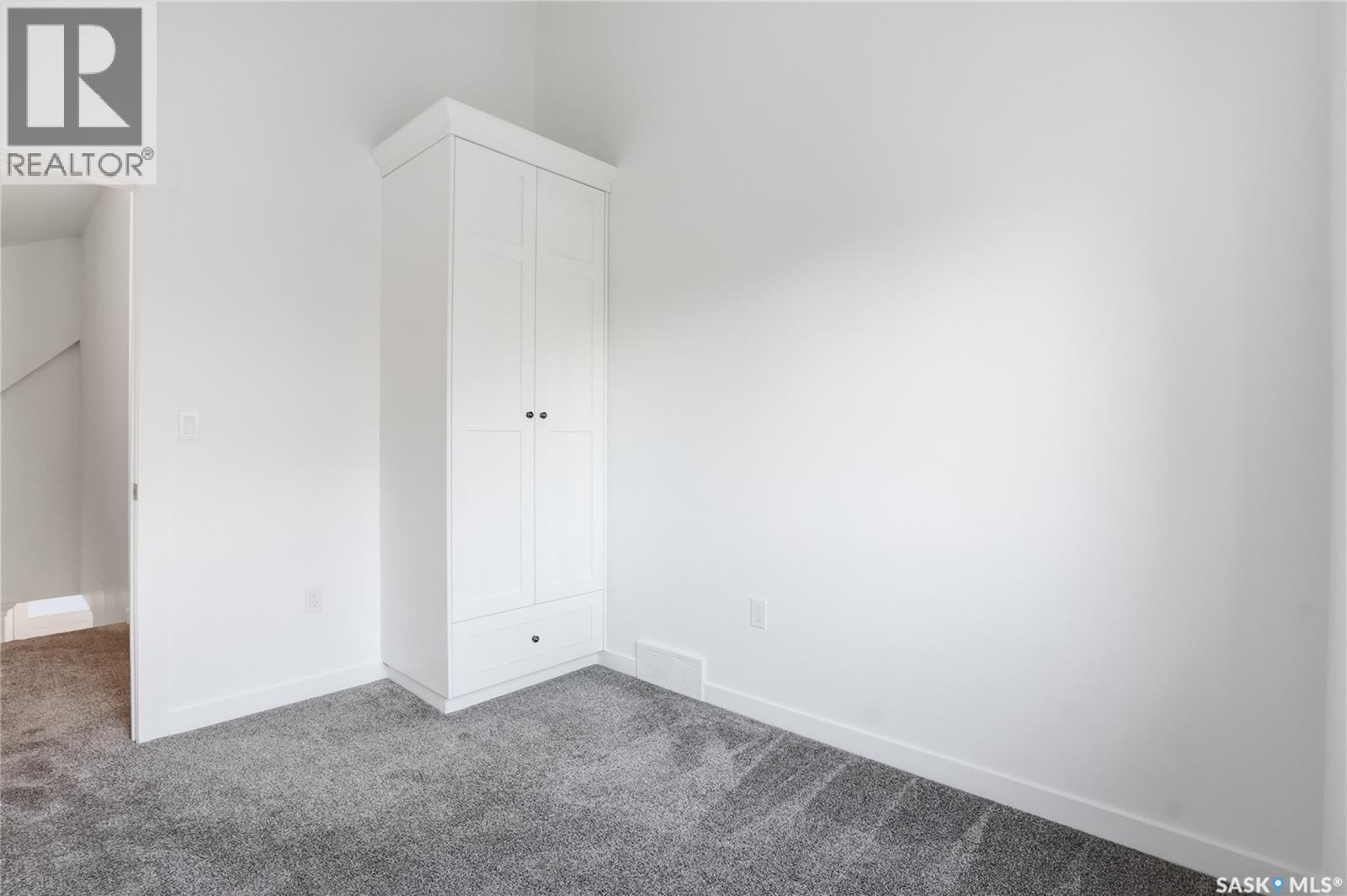 917 5th Street E, Saskatoon, Saskatchewan  S7H 1H1 - Photo 29 - SK033928