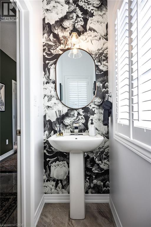 21 Madonna Drive Unit# 16, Hamilton, Ontario  L9H 0H1 - Photo 8 - 40823683