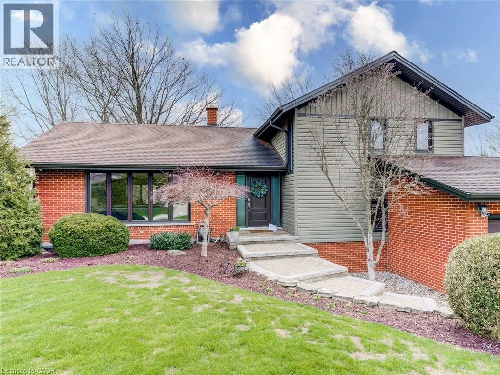 11 Robin Street S, Sweaburg, Ontario  N4S 7V6 - Photo 2 - 40808327