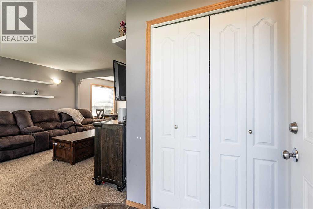 1, 115 3 Street Ne, Redcliff, Alberta  T0J 2P0 - Photo 4 - A2303028