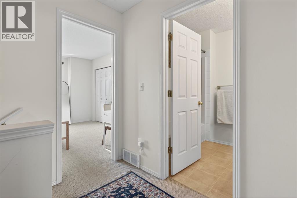 121 Rocky Ridge Court NW, Calgary, Alberta  T3G 4S7 - Photo 21 - A2302580