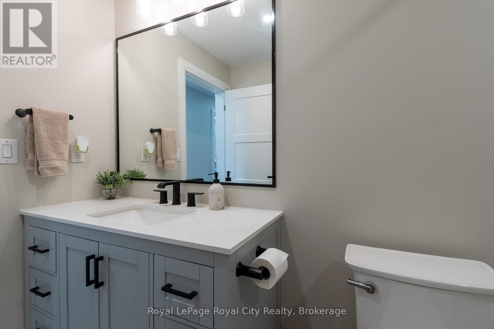 3697 George Johnston Road, Springwater, Ontario  L4M 4S4 - Photo 14 - S13051332