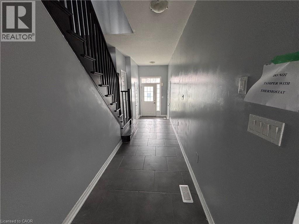 71 Fairgrounds Drive, Binbrook, Ontario  L0R 1C0 - Photo 10 - 40824401