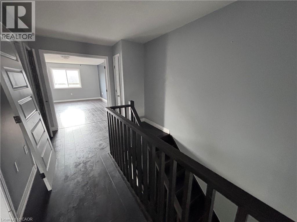 71 Fairgrounds Drive, Binbrook, Ontario  L0R 1C0 - Photo 23 - 40824401