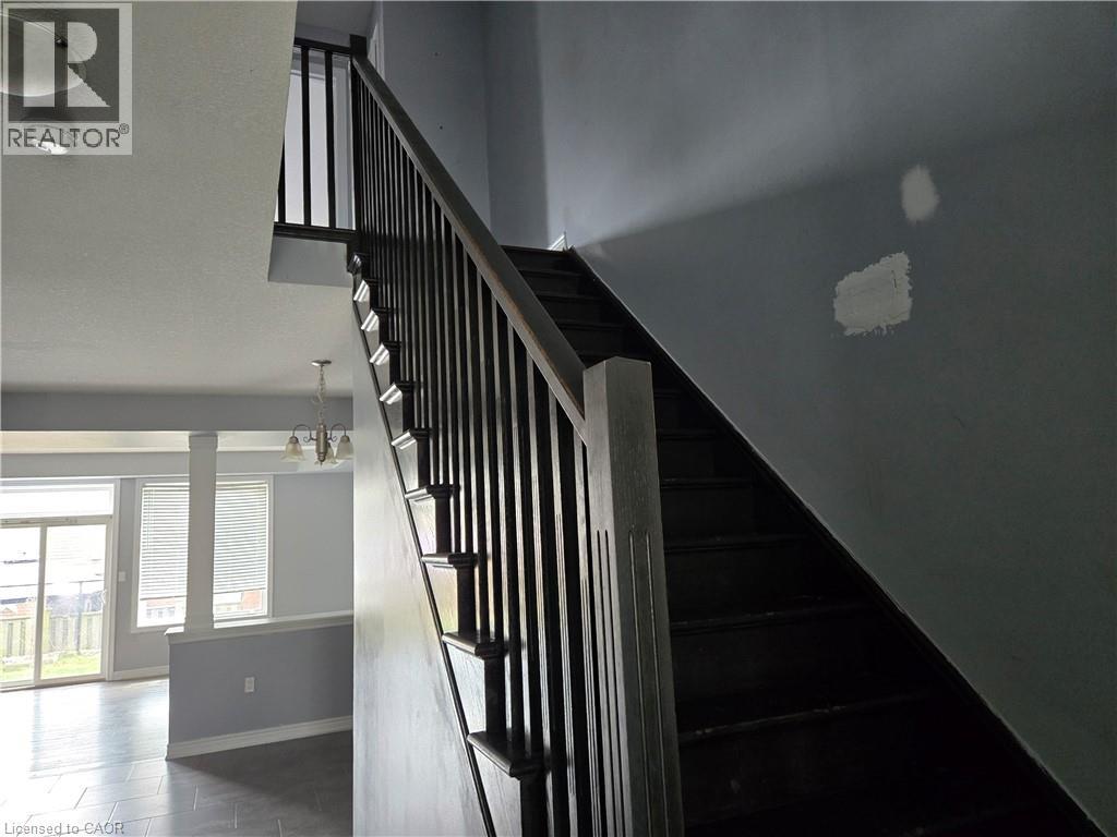 71 Fairgrounds Drive, Binbrook, Ontario  L0R 1C0 - Photo 6 - 40824401