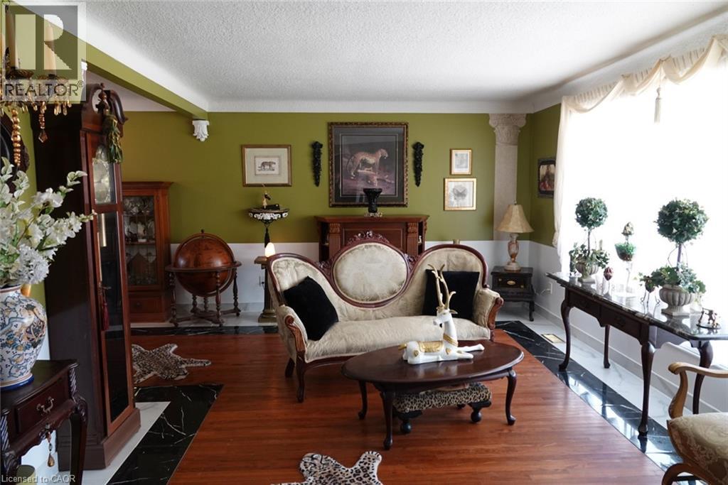 4200 Eastdale Drive, Beamsville, Ontario  L3J 0N3 - Photo 3 - 40823437