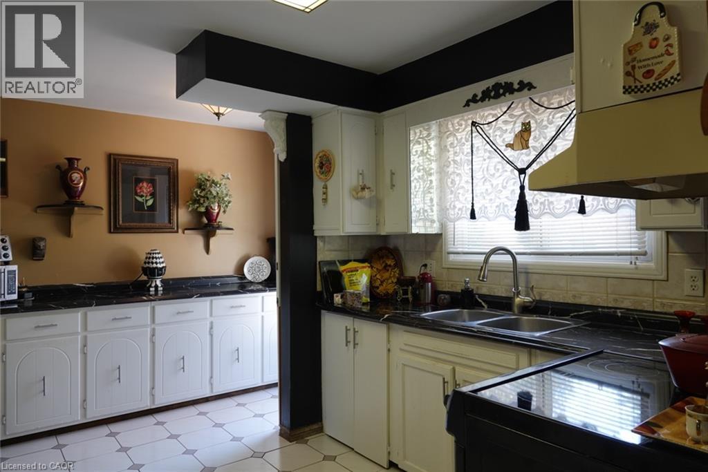 4200 Eastdale Drive, Beamsville, Ontario  L3J 0N3 - Photo 8 - 40823437