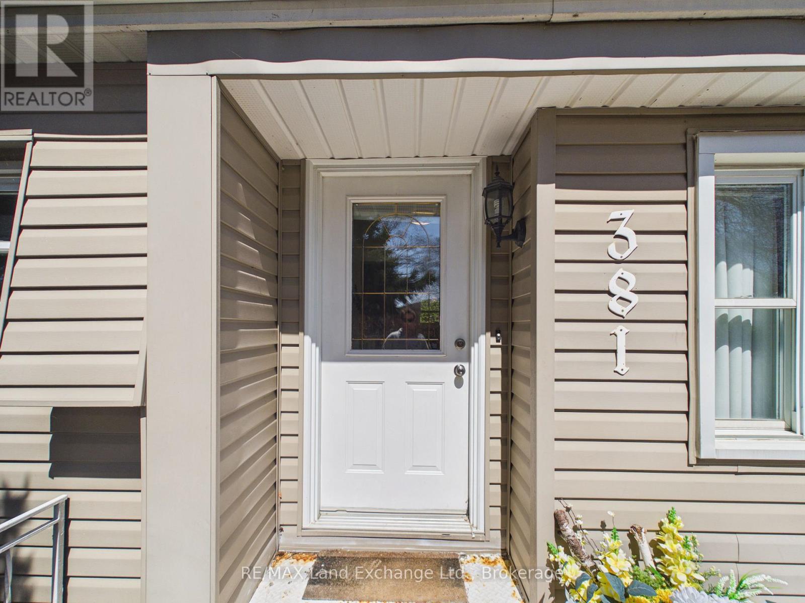 381 Nelson Street, Kincardine, Ontario  N2Z 1X7 - Photo 3 - X13051374