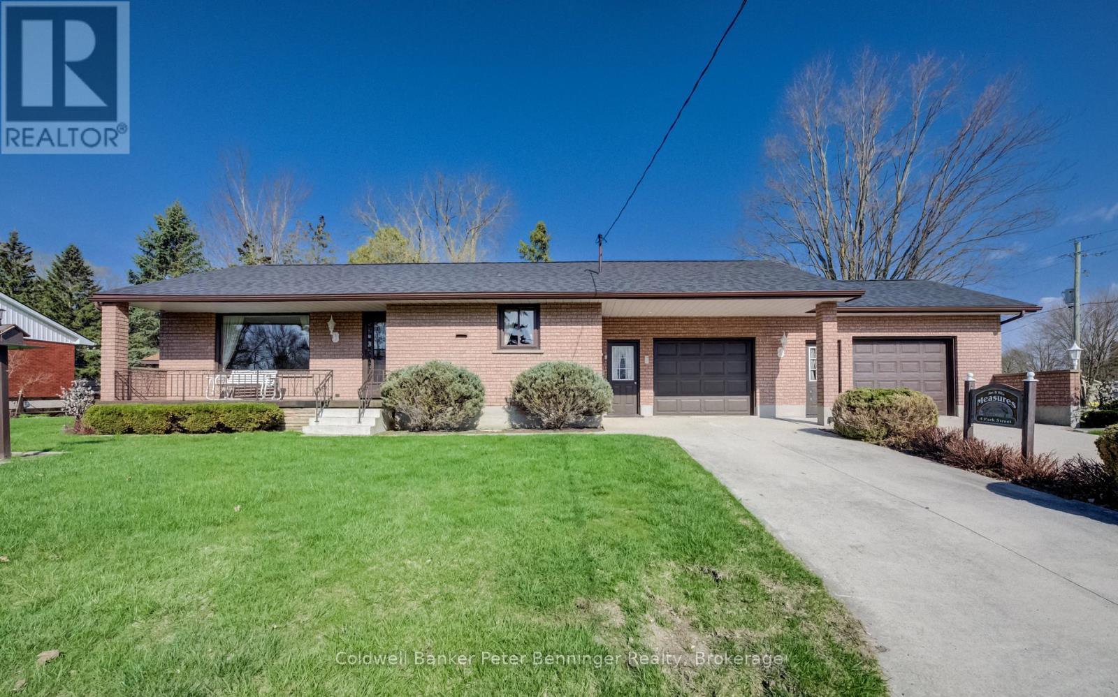 4 Park St Street W, Minto, Ontario  N0G 1M0 - Photo 2 - X13051384