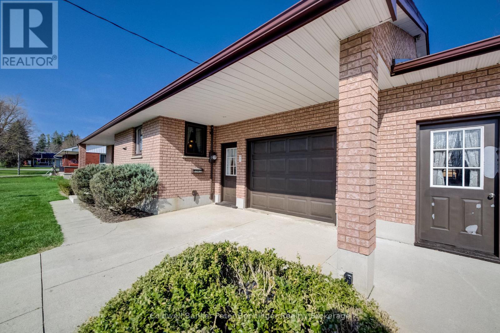 4 Park St Street W, Minto, Ontario  N0G 1M0 - Photo 4 - X13051384