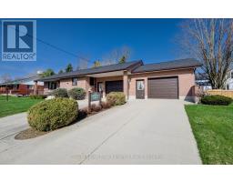 4 PARK ST STREET W, Minto, Ontario
