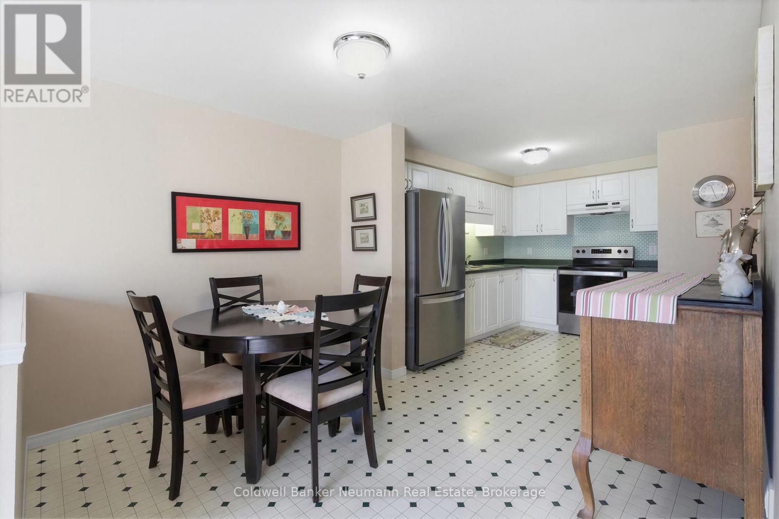 130 Donnenwerth Drive, Kitchener, Ontario  N2E 4C8 - Photo 11 - X13051402