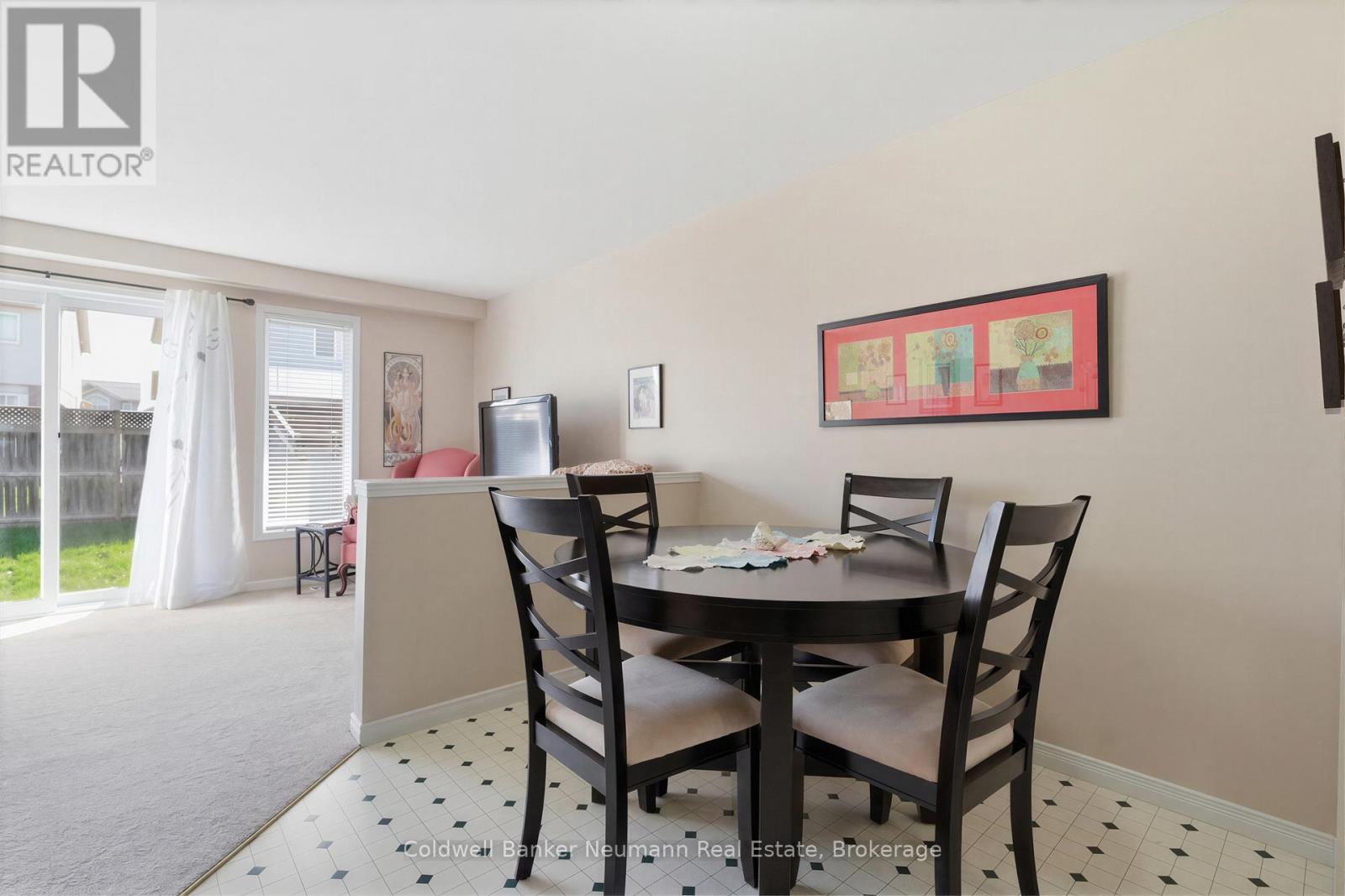 130 Donnenwerth Drive, Kitchener, Ontario  N2E 4C8 - Photo 7 - X13051402