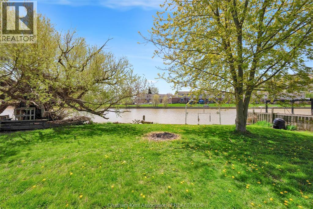 204 Margaret Avenue, Wallaceburg, Ontario  N8A 2A1 - Photo 39 - 26000930