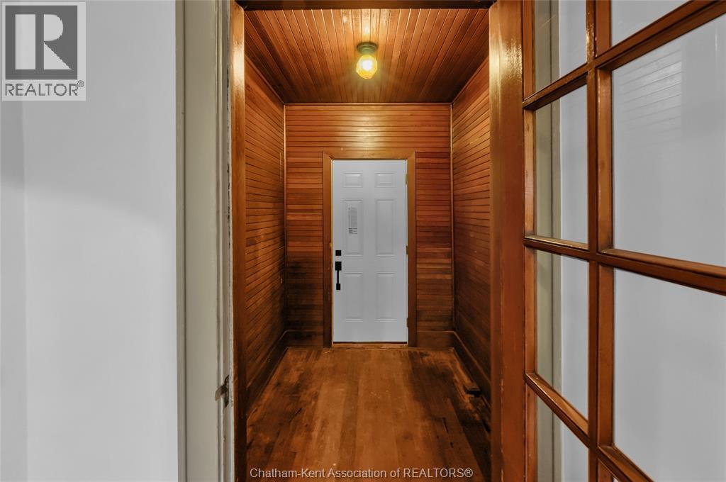 204 Margaret Avenue, Wallaceburg, Ontario  N8A 2A1 - Photo 27 - 26000930