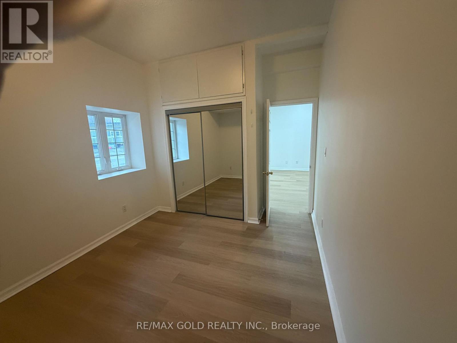 B - 150 Kenwood Avenue, Toronto, Ontario  M6C 2S3 - Photo 5 - C13051406
