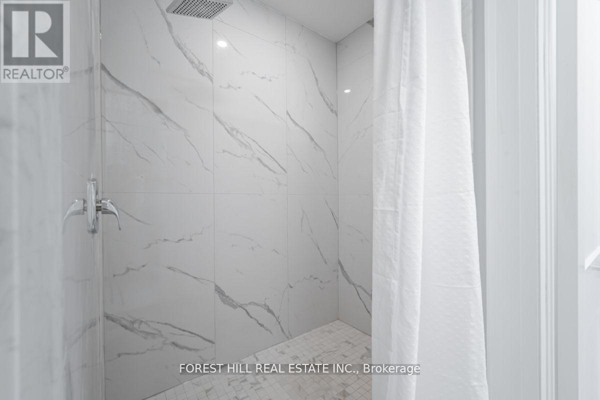 611 Northcliffe Boulevard, Toronto, Ontario  M6E 3L8 - Photo 16 - C13051408