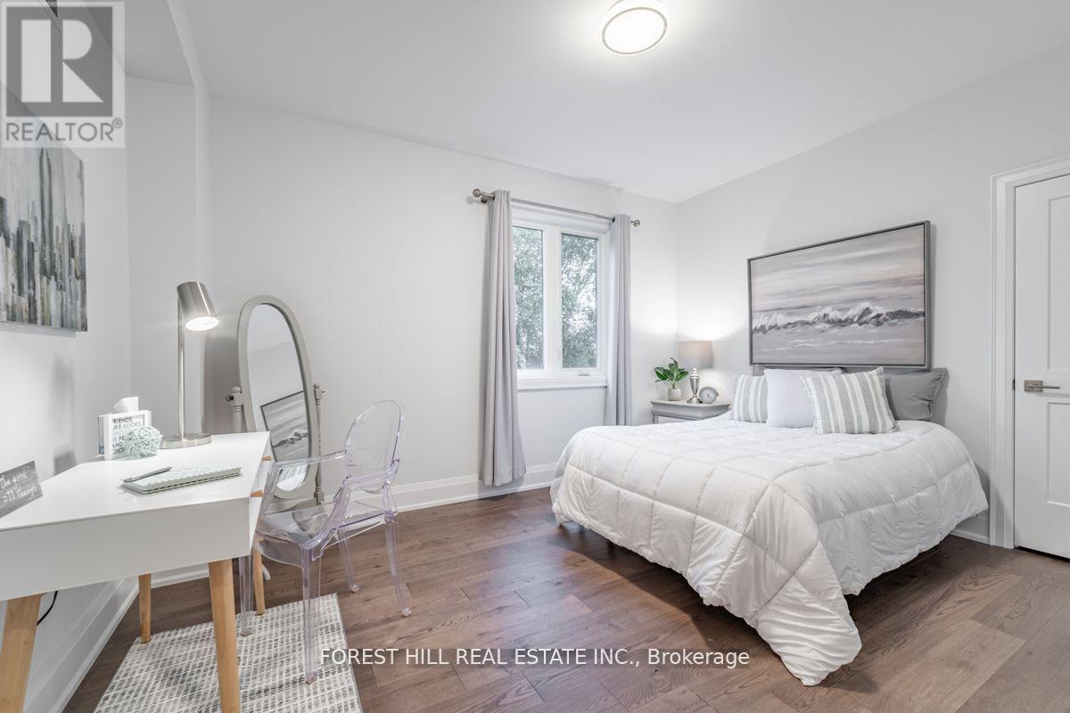 611 Northcliffe Boulevard, Toronto, Ontario  M6E 3L8 - Photo 17 - C13051408