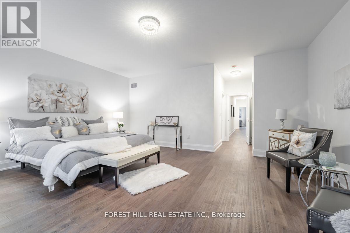 611 Northcliffe Boulevard, Toronto, Ontario  M6E 3L8 - Photo 19 - C13051408