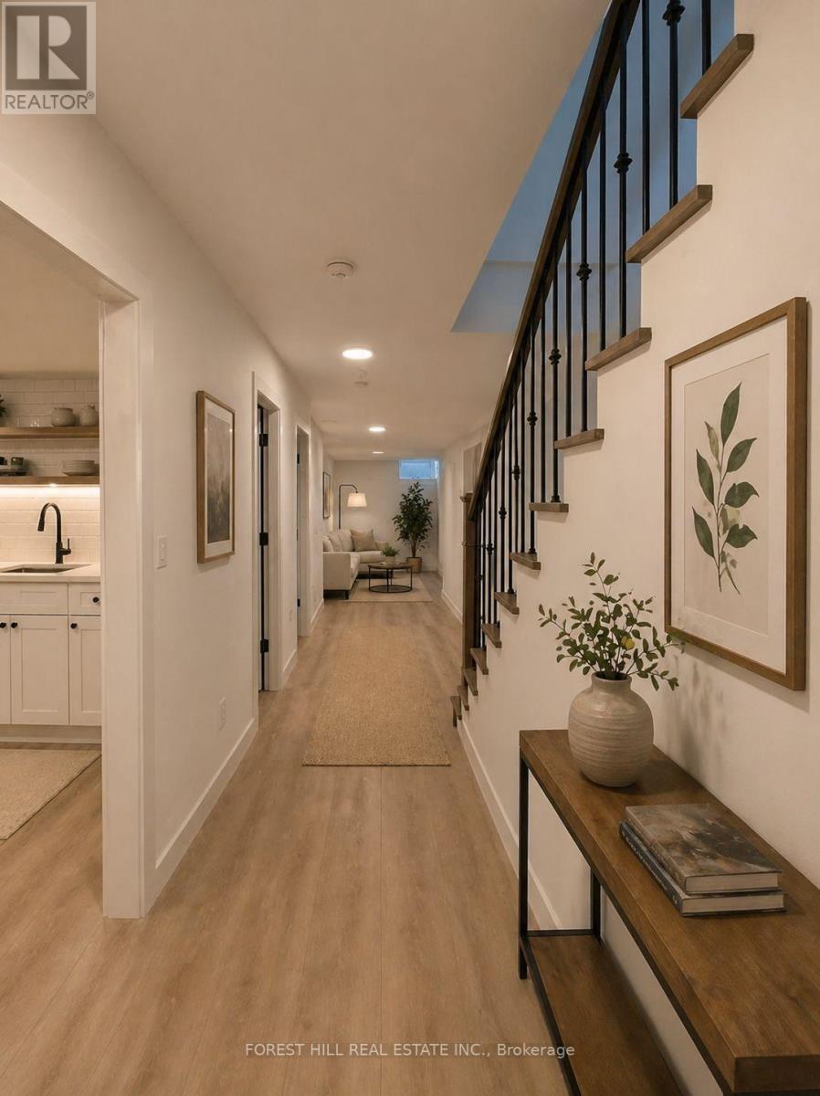 611 Northcliffe Boulevard, Toronto, Ontario  M6E 3L8 - Photo 23 - C13051408