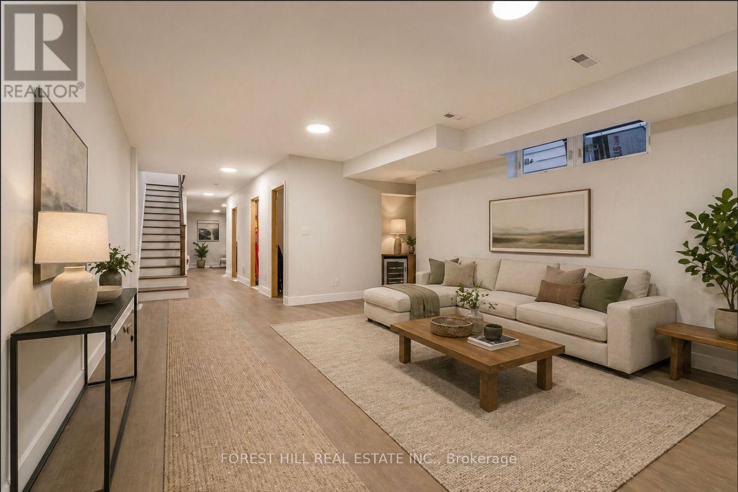 611 Northcliffe Boulevard, Toronto, Ontario  M6E 3L8 - Photo 24 - C13051408