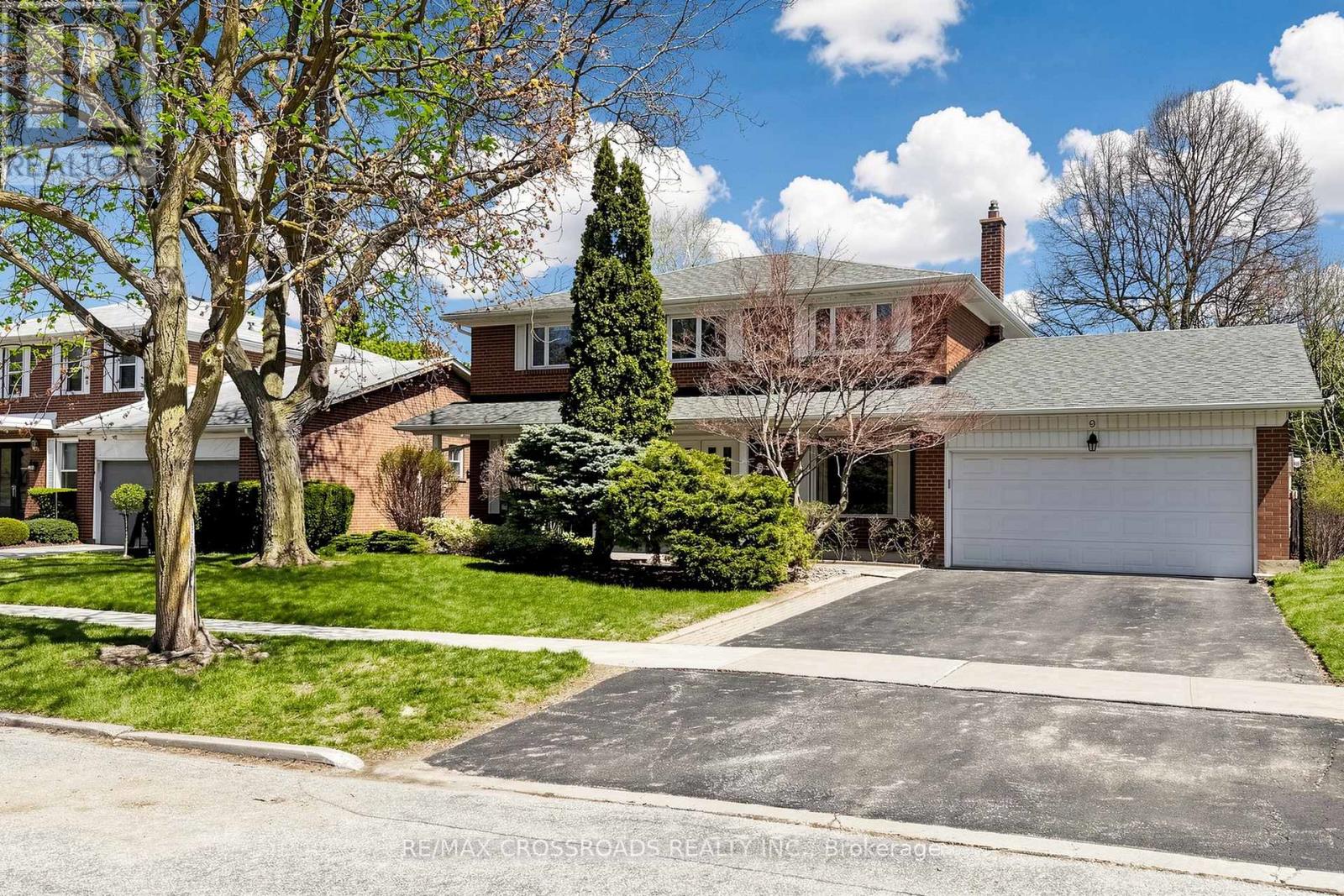 9 TULLAMORE DRIVE E, Toronto, Ontario