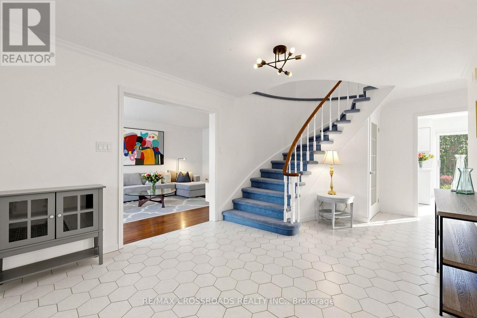 9 Tullamore Drive E, Toronto, Ontario  M2L 2E9 - Photo 5 - C13051418