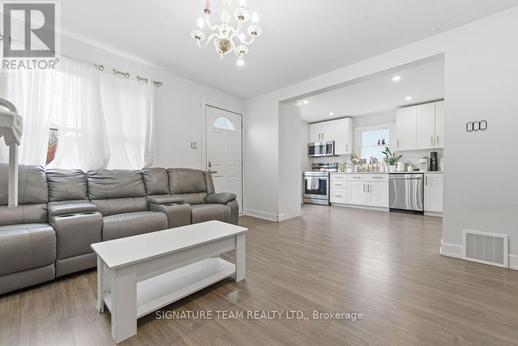 8613 60 Highway, North Algona Wilberforce, Ontario  K0J 1T0 - Photo 9 - X12737060