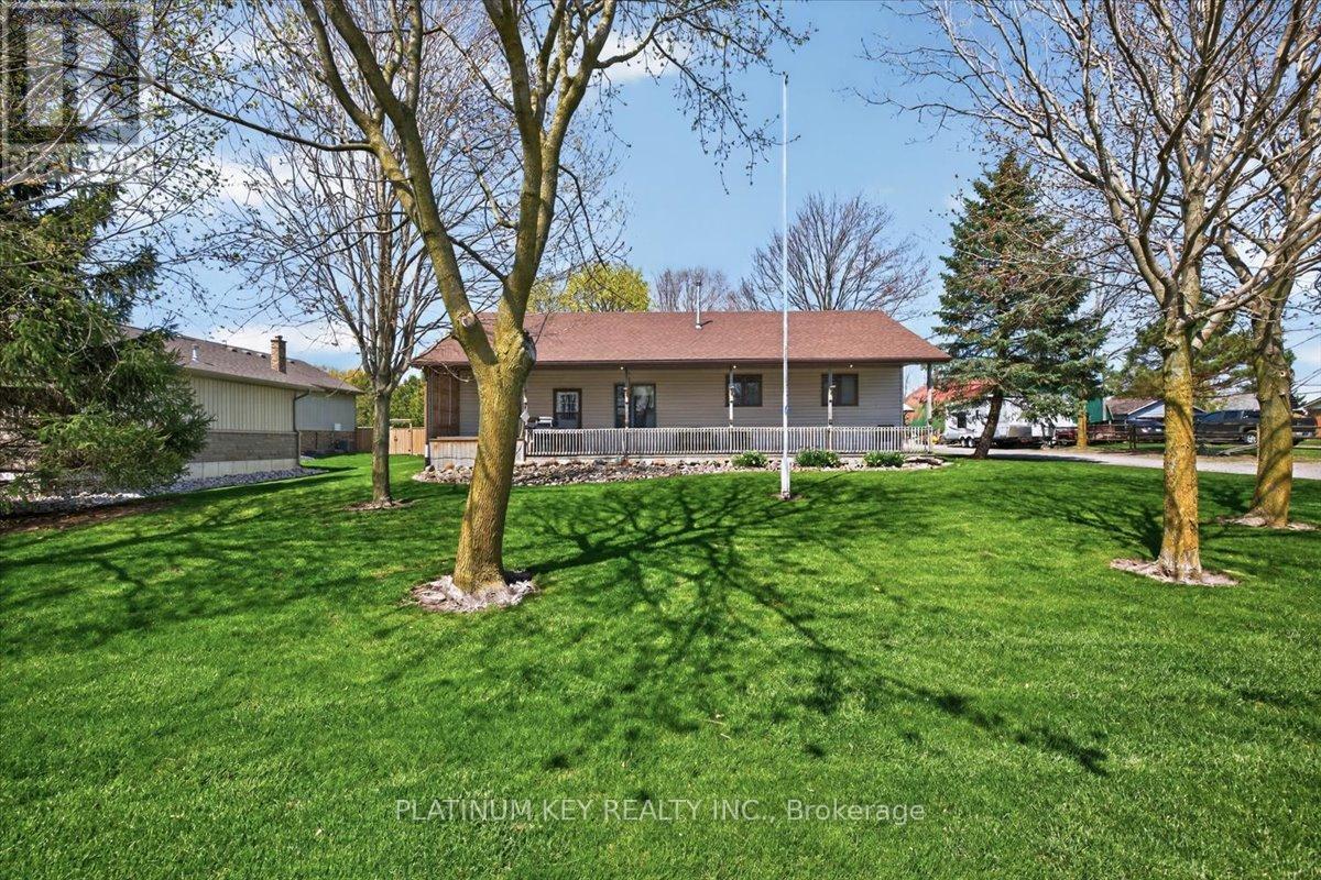 2300 Egremont Drive, Adelaide Metcalfe, Ontario  N7G 3H6 - Photo 3 - X13051422