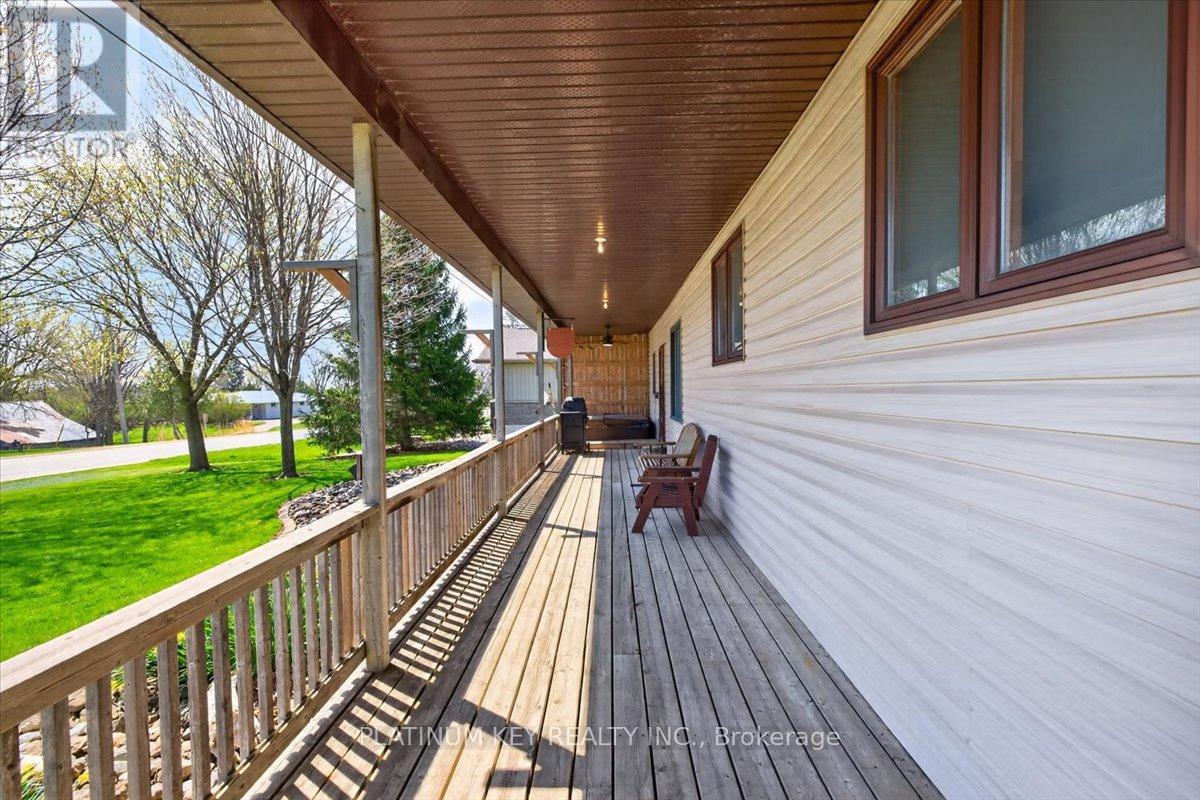 2300 Egremont Drive, Adelaide Metcalfe, Ontario  N7G 3H6 - Photo 4 - X13051422