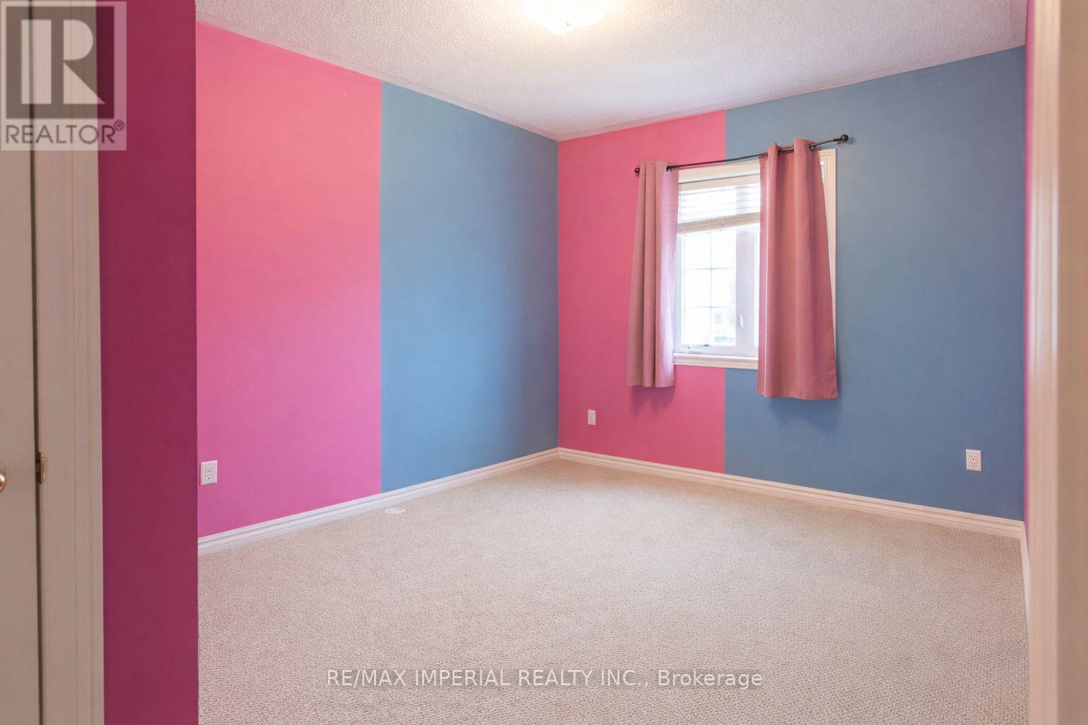 37 Carnahan Terrace, Toronto, Ontario  M4E 0B2 - Photo 13 - E13051310