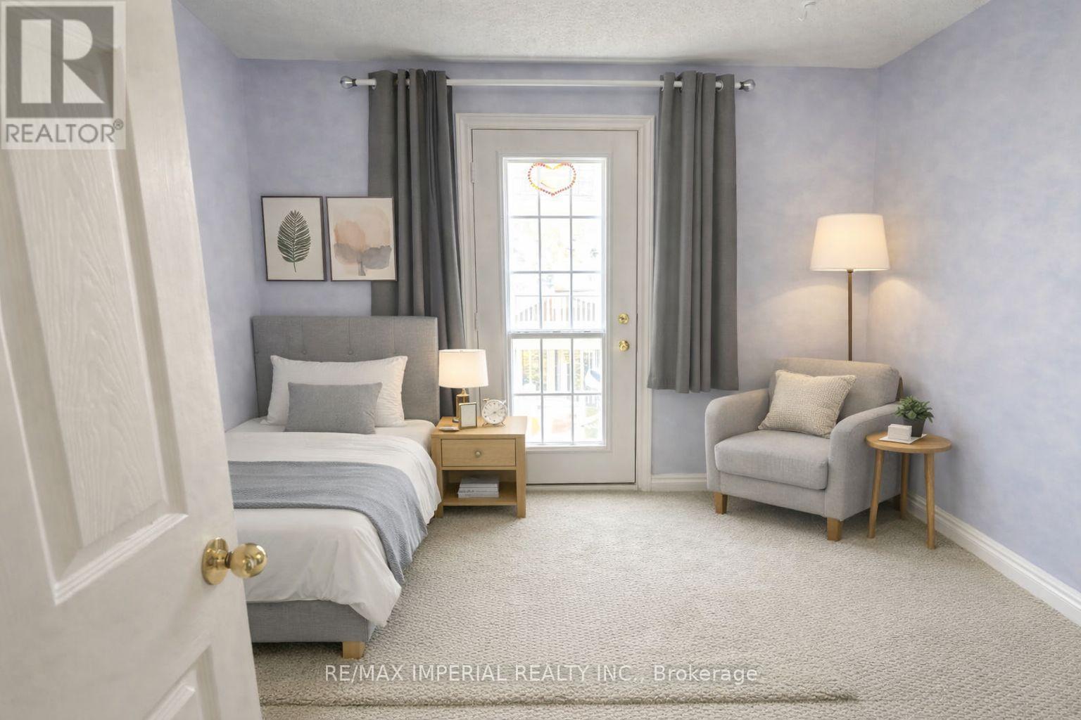 37 Carnahan Terrace, Toronto, Ontario  M4E 0B2 - Photo 16 - E13051310