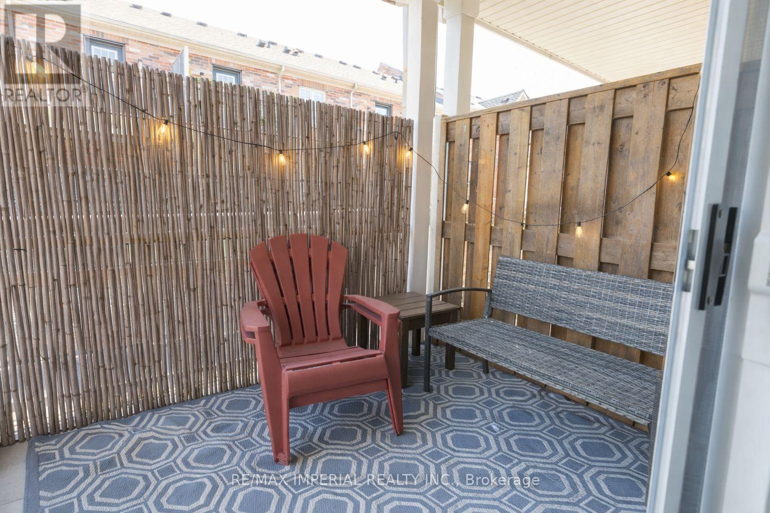 37 Carnahan Terrace, Toronto, Ontario  M4E 0B2 - Photo 20 - E13051310