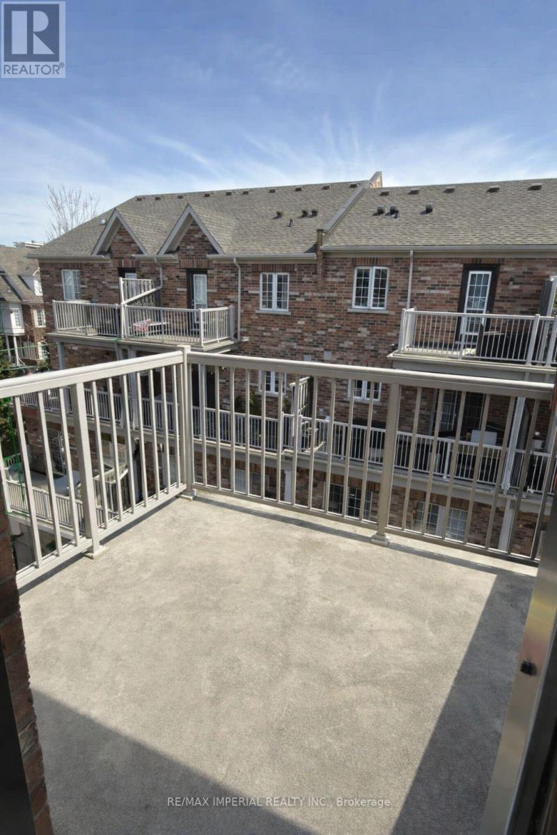 37 Carnahan Terrace, Toronto, Ontario  M4E 0B2 - Photo 21 - E13051310