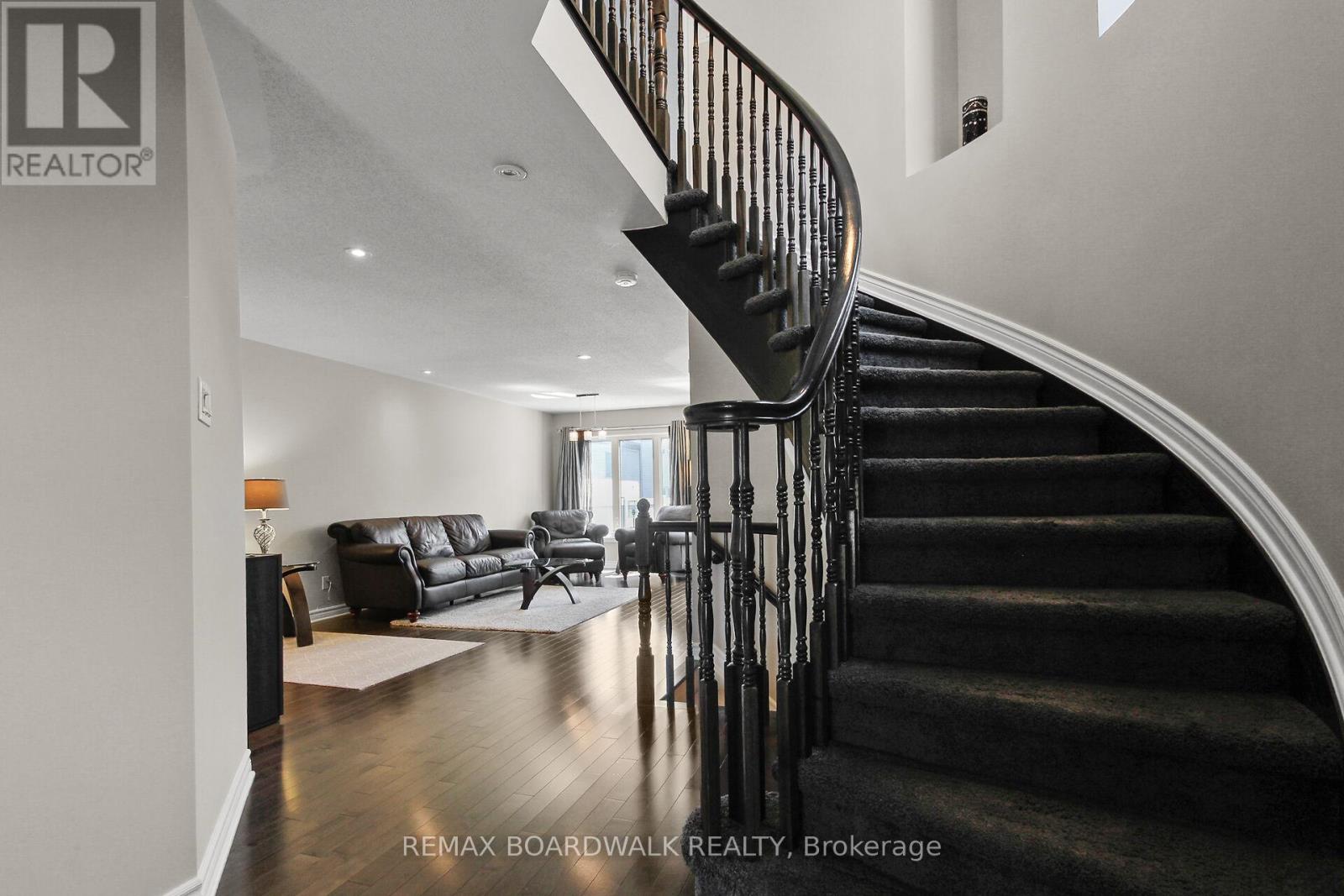 249 Garrity Crescent, Ottawa, Ontario  K2J 3T6 - Photo 11 - X13051312