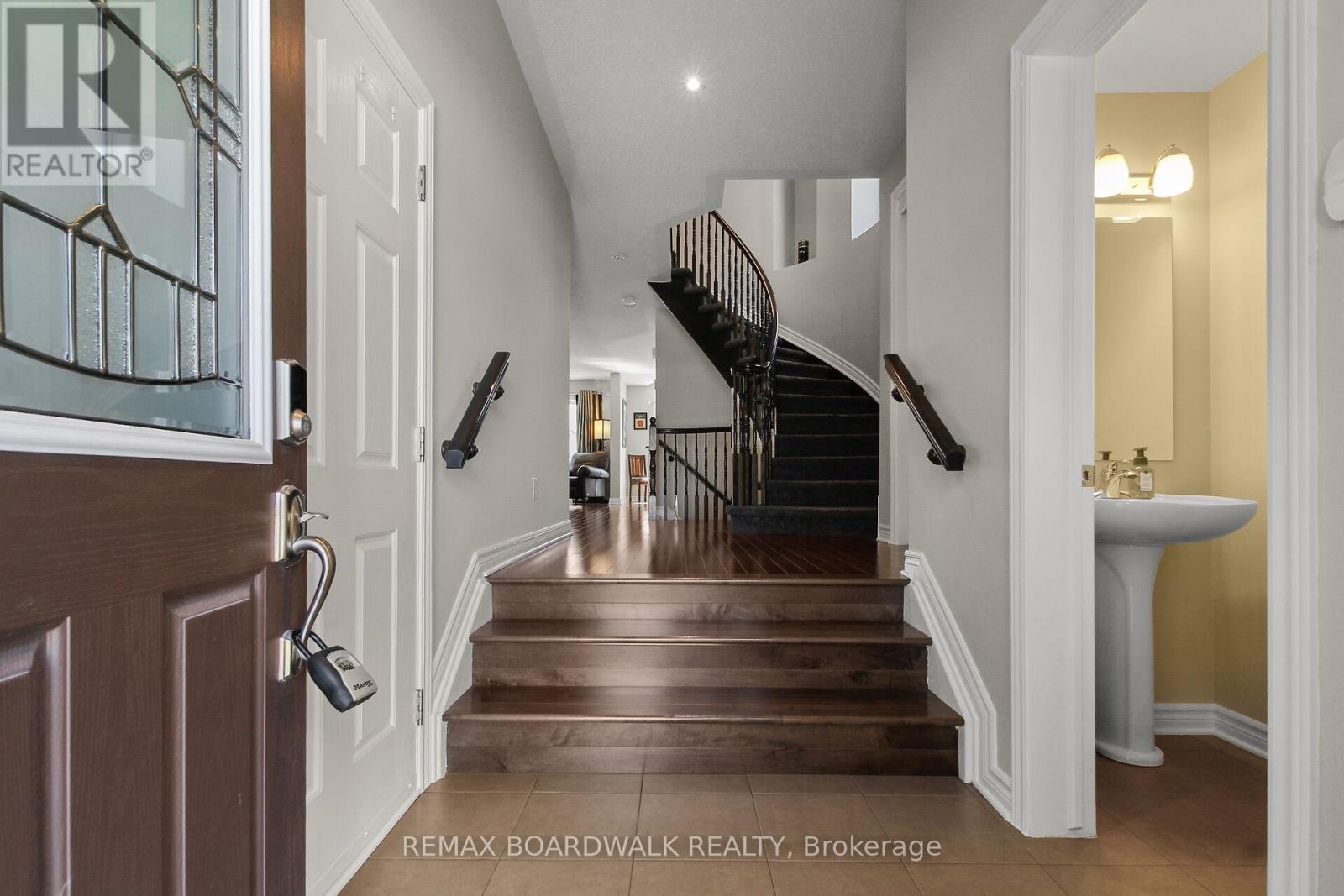 249 Garrity Crescent, Ottawa, Ontario  K2J 3T6 - Photo 3 - X13051312