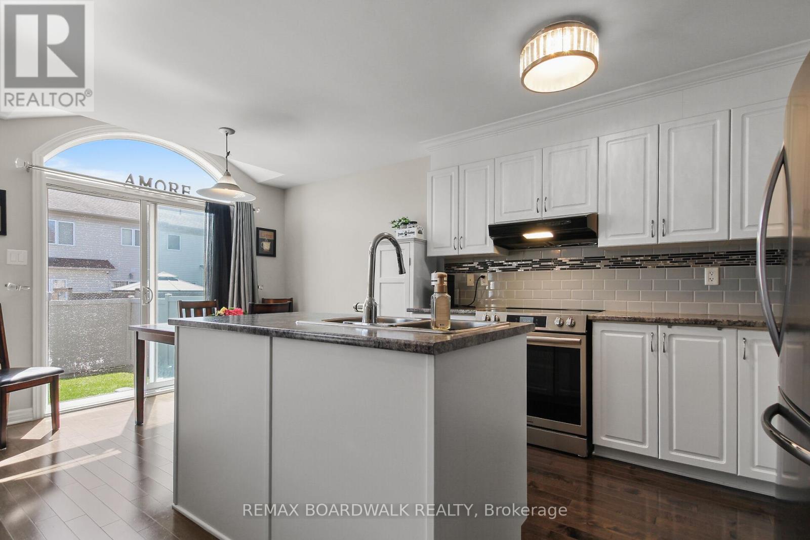 249 Garrity Crescent, Ottawa, Ontario  K2J 3T6 - Photo 9 - X13051312