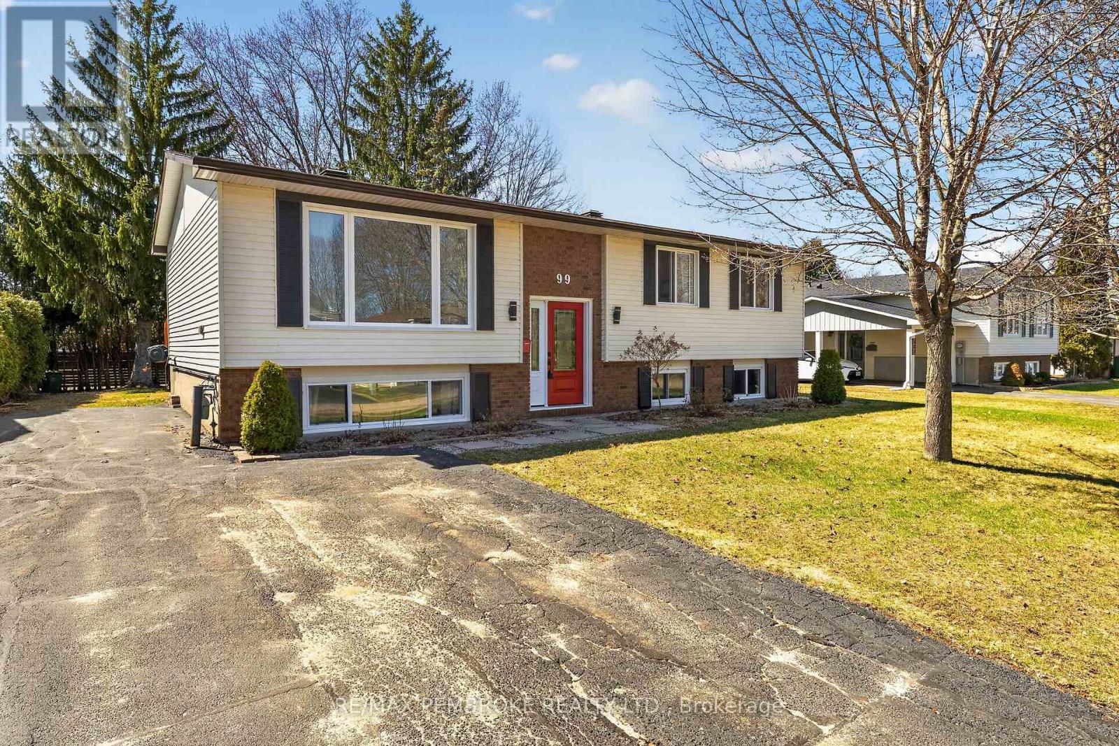 99 Noik Drive, Pembroke, Ontario  K8A 7Z4 - Photo 1 - X13051296