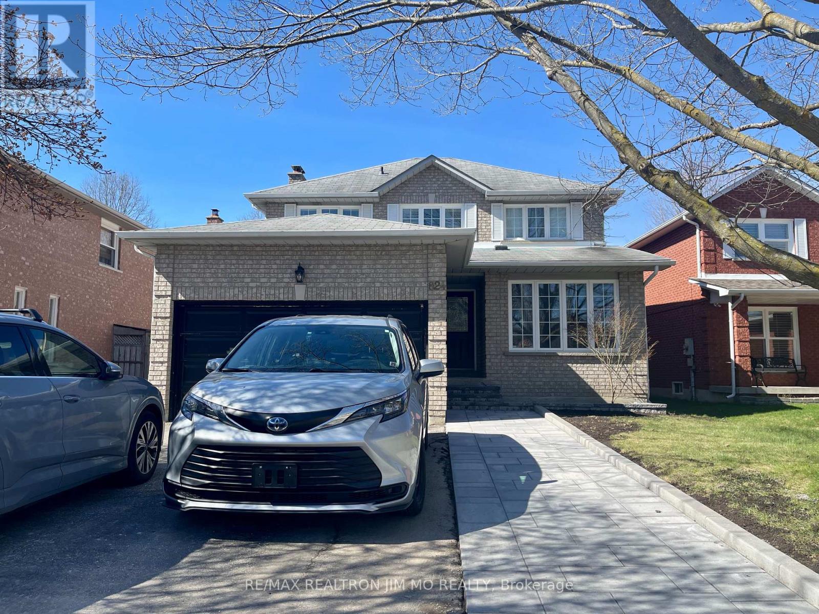 Lower - 824 College Manor Drive, Newmarket, Ontario  L3Y 8G6 - Photo 1 - N13051294