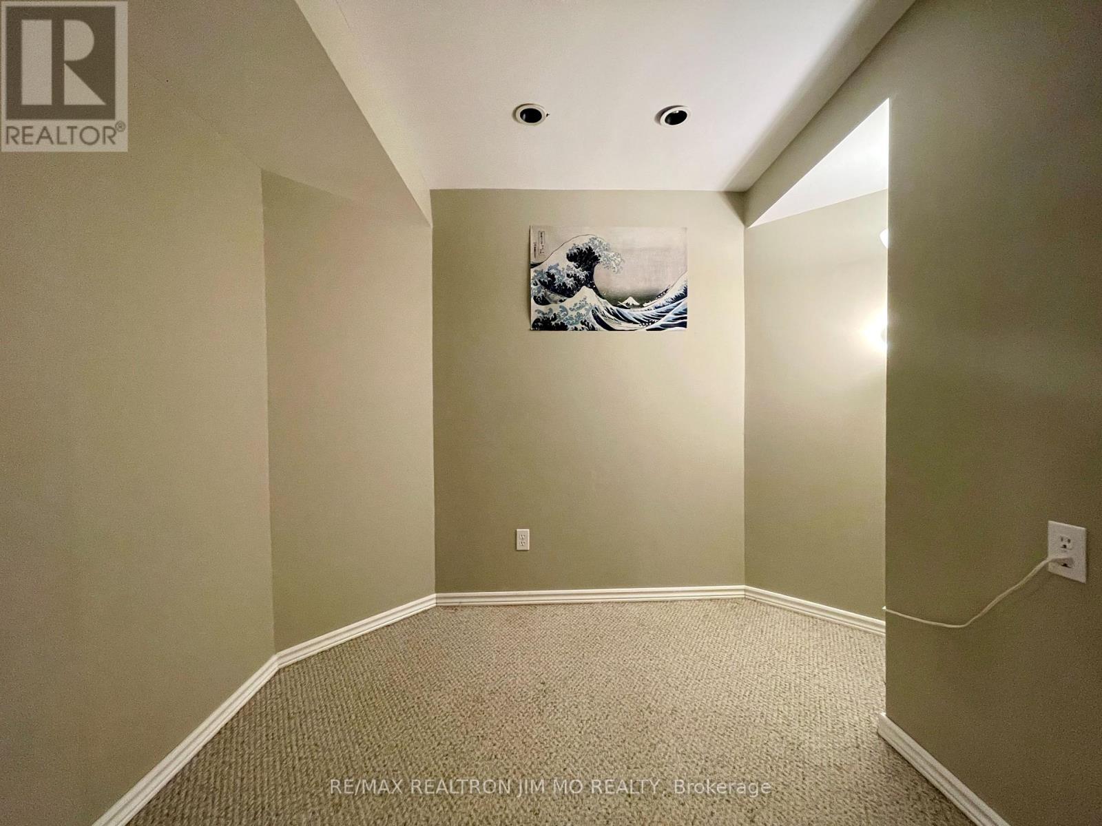 Lower - 824 College Manor Drive, Newmarket, Ontario  L3Y 8G6 - Photo 11 - N13051294