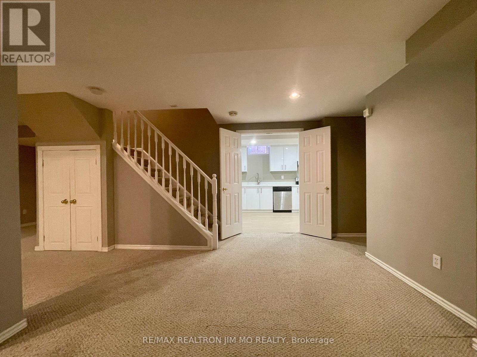 Lower - 824 College Manor Drive, Newmarket, Ontario  L3Y 8G6 - Photo 13 - N13051294