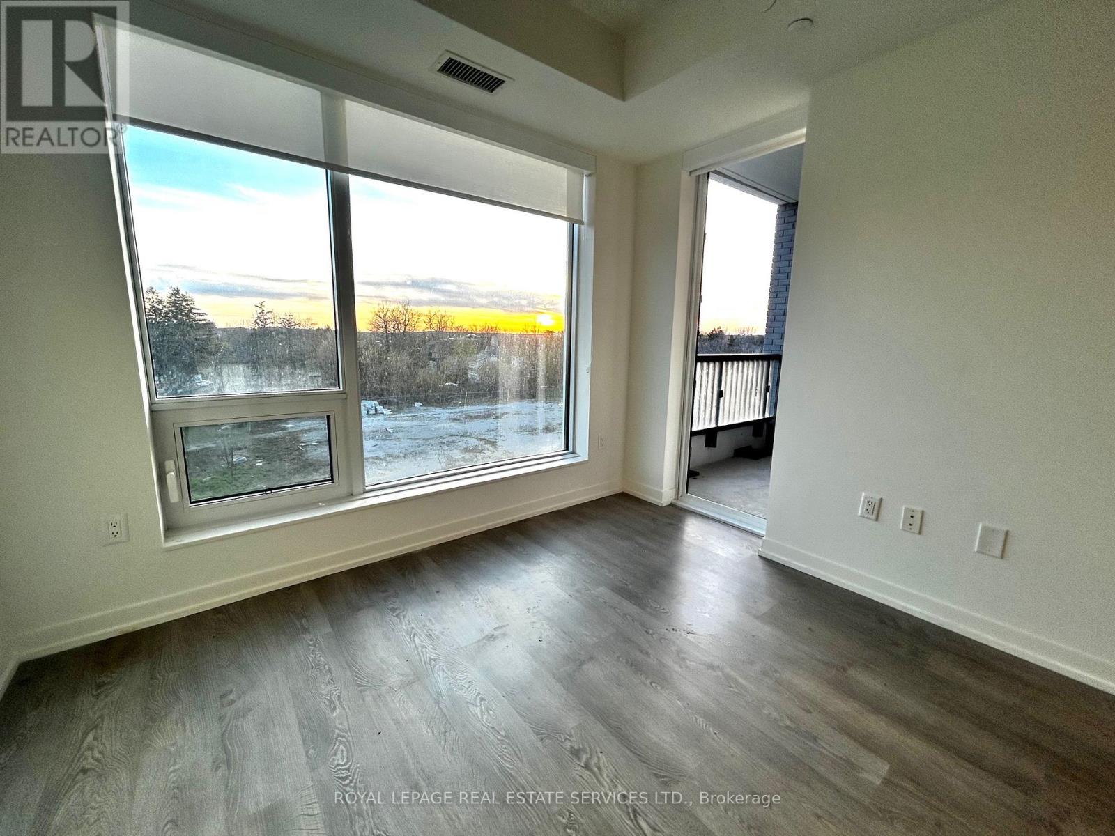 317 - 3 Rosewater Street, Richmond Hill (South Richvale), Ontario  L4C 5T6 - Photo 12 - N13051322